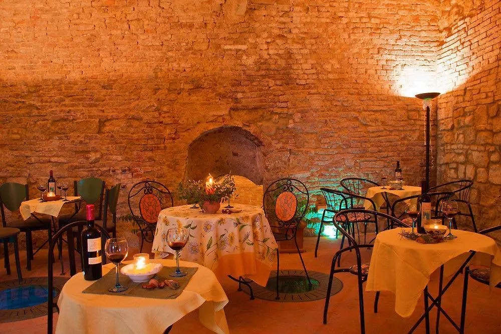 Hotel Borgo Di Alica Villa Palaia